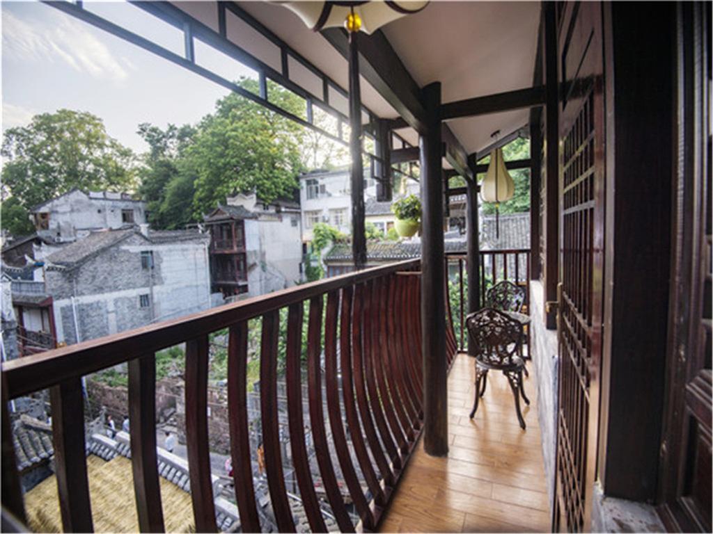 Oriental Inn Phoenix Puyuan Branch Фэнхуан Экстерьер фото